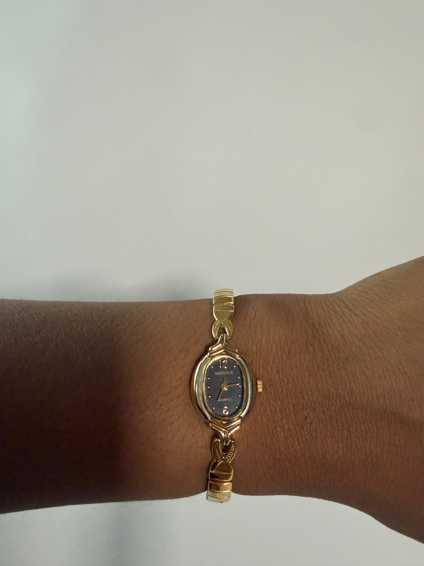 Vintage Stretch Band Bracelet Watch