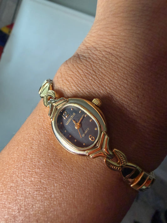 Vintage Stretch Band Bracelet Watch